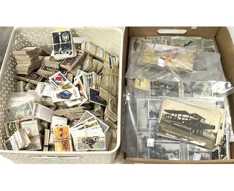 A memorial postcard:&nbsp; RMS Titanic; other ships; 5 Handley Page aircraft cards; collection of vintage humorous cards by T