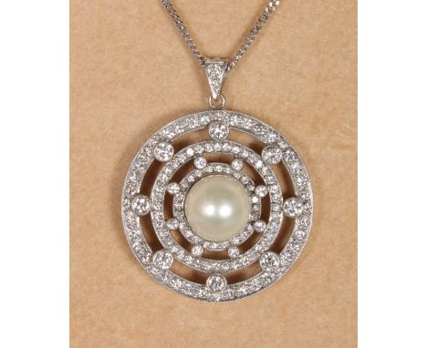 A SUPERB 18CT WHITE GOLD, DIAMOND AND PEARL PENDANT ON A CHAIN.  