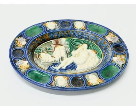 A Bernard Palissy style Majolica dish. 20th Century. 25x20cm