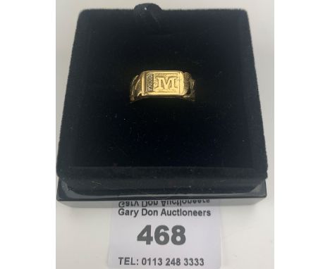 9k gold signet ring with initial M and diamond chips, size M/N, w: 3.1 gms
