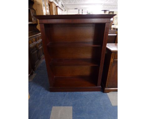 A Modern Mahogany Three Shelf Open Bookcase, 97cm Wide