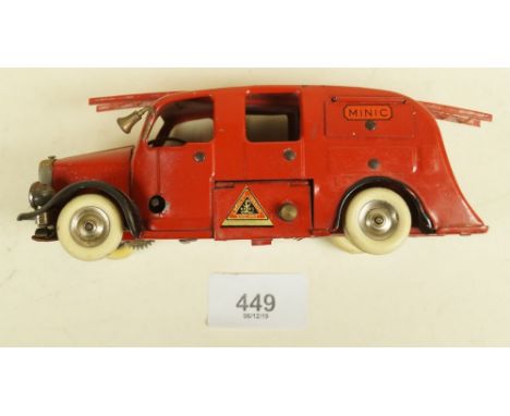 A Triang Minic clockwork tinplate fire engine 62M