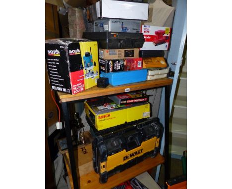 A QTY OF VARIOUS POWER TOOLS TO INCLUDE BOSCH,ETC TOGETHER WITH TWO SOCKET SETS AND OTHER TOOLS, SOME UNUSED.