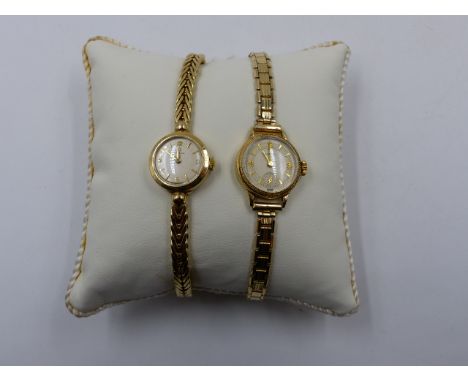 A 9ct YELLOW GOLD LADIES MANUAL WOUND OMEGA WATCH, INSIDE CASE STAMPED 77824 AND 11954, OMEGA WATCH CO, DENNISON. DATED 1960 