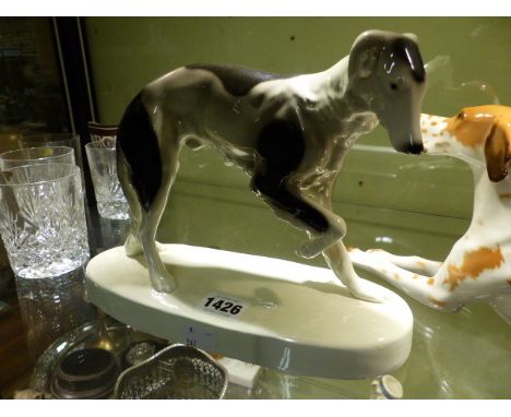 A GOLDSCHEIDER MODEL OF A RETRIEVER STAMPED BEAUME.   H.19cms.