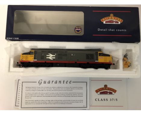 Bachmann Branchline 32-379 OO gauge Class 37/5 37678 in Railfreight Red Stripe Livery brand new ex shop stock