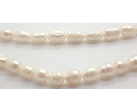 Cultured freshwater pearl Baroque necklace and bracelet set