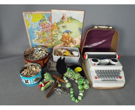 Pelham, Victory Jigsaw, Petite Typewriter - A mixed lot of vintage children's 'toys and puzzles. Lot includes a Pelham Mother