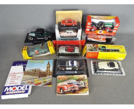 Dinky Toys, Del Prado, Vitesse, Others - A mixed collection of predominately boxed diecast in various scales with an empty Di