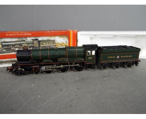 Hornby - A boxed 00 gauge 4-6-0 GWR King Class loco named King Henry VIII in Great Western dark green with operating number 6