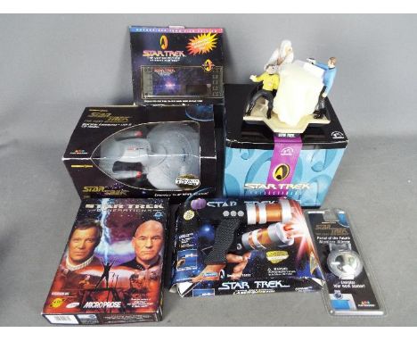 Fun Source - Applause - A group of 6 x Star Trek items including a numbered limited edition M-113 Creature resin diorama numb