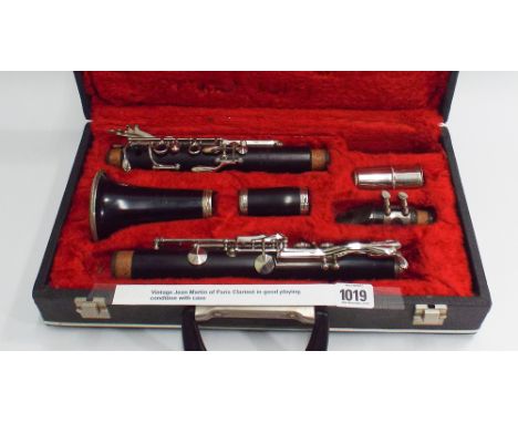 Jean Martin of Paris Clarinet in fitted case 