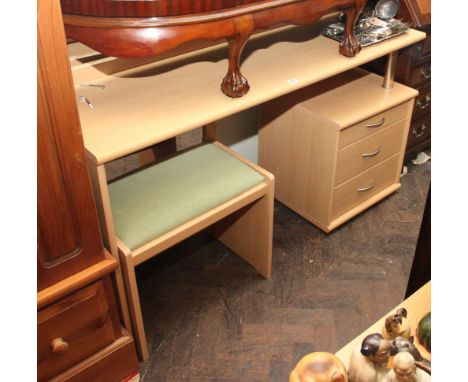 4'6 modern light oak single pedestal dressing table with mirror and matching stool 