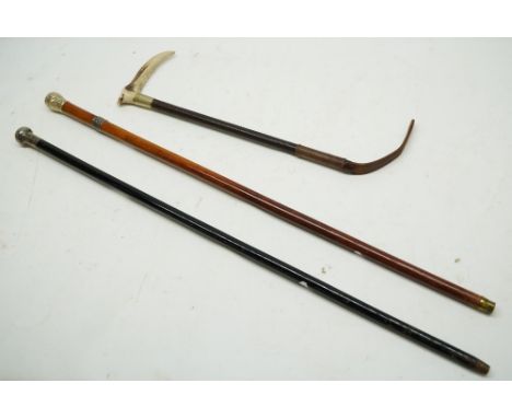 Swaine of England staghorn hunting whip, Victorian mallacca walking cane with silver mounts, 91cm (marks worn) and a London 1