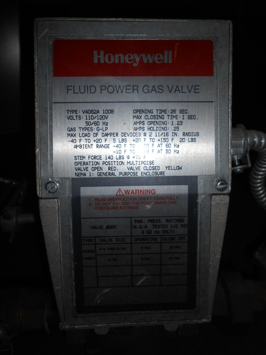 HONEYWELL Model V4062A NATURAL GAS VALVE, 110/120V, 1/2 Max PSI TYPE ...