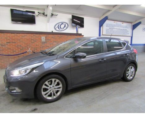 Make &amp; Model: Kia Ceed 3 Eco CRDIDate of Reg: ND64 ZZHColour: Silvercc: 1582MoT: 08-07-2022Fuel Type: DIESELMileage: 107k