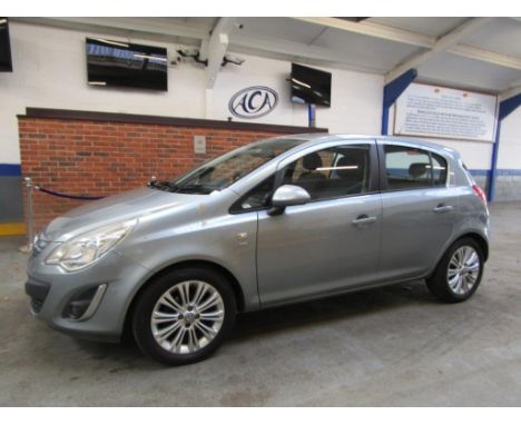 Make &amp; Model: Vauxhall Corsa SEDate of Reg: DN12 WWTColour: Silvercc: 1398MoT: 28-05-2022Fuel Type: PETROLMileage: 79kTra