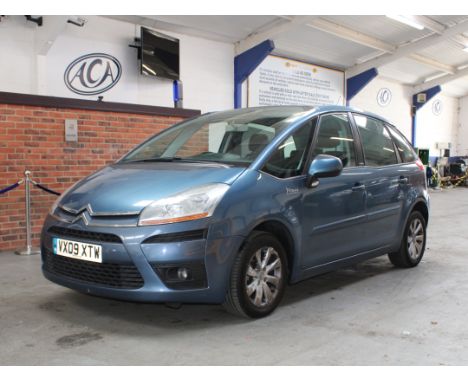 Make &amp; Model: Citroen C4 Picasso VTR+Date of Reg: VX09 XTWColour: Bluecc: 1598MoT: 29-04-2022Fuel Type: PETROLMileage: 11