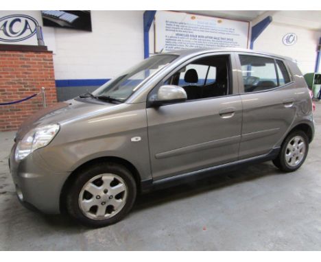 Make &amp; Model: Kia Picanto GraphiteDate of Reg: DN59JJXColour: Silvercc: 1086MoT: 13-10-2021Fuel Type: PETROLMileage: 121k