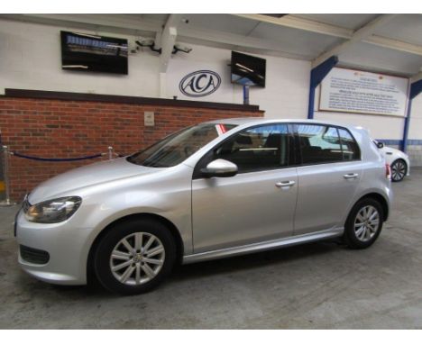 Make &amp; Model: VW Golf S Bluemotion TDIDate of Reg: FT61 SUOColour: Silvercc: 1598MoT: 02-02-2022Fuel Type: DIESELMileage: