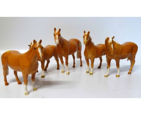 Five Beswick Palomino horses No conditions reports for this sale.