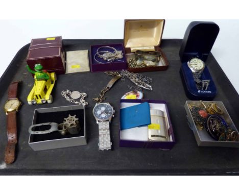 Loris wrist watch, Rotary ditto etc, ixed costume jewellry etc No conditions reports for this sale.