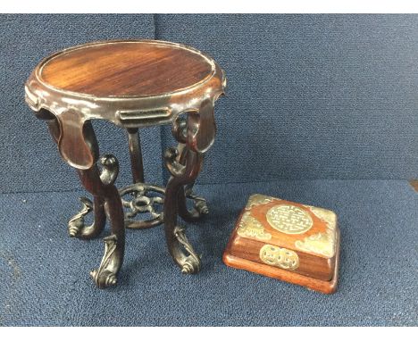 EARLY 20TH CENTURY CHINESE HARDWOOD BOWL/VASE STAND, circular with five scroll supports, inner diameter 16cm, 24cm high, alon