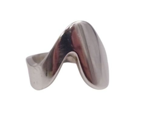 Georg Jensen silver modernist ring designed by Ole Ish�j, No. A 77BCondition Report:Approx 7.2gm, size M-N, max depth = 18mm,
