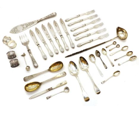 A collection of silver items,comprising a cased pair of napkin rings, by William Devenport, two further examples, and a colle
