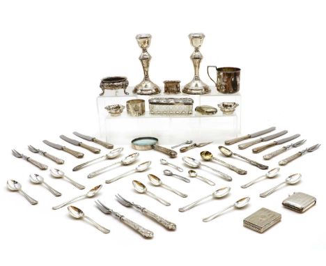 A collection of silver items,to include, a set of six teaspoons by Viner's Ltd, Sheffield, 1932, a similar set of coffee spoo