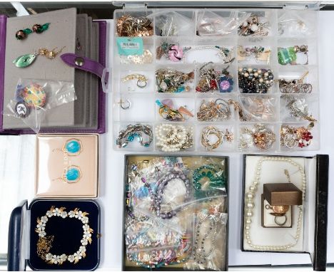 A collection of costume jewellery to include various earrings, amethyst and pearl drops, enamel drops, &nbsp;paste set versio
