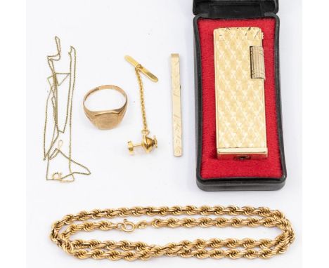 A 9ct gold rope twist necklace along with a&nbsp;9ct gold signet &nbsp;ring, size T, a&nbsp;9ct bar brooch, combined total gr