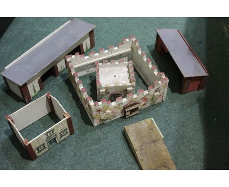 Model toy fort and farmyard (2)