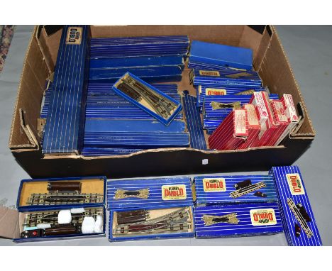 A QUANTITY OF BOXED HORNBY DUBLO TRACK, mainly three rail items, to include assorted points (manual and electric), diamond cr