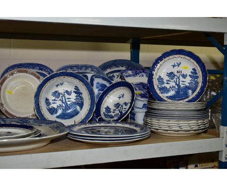 FORTY EIGHT PIECES OF MAINLY BLUE AND WHITE DINNERWARE BY DIFFERENT MANUFACTURERS, to include Mason's willow pattern meat pla