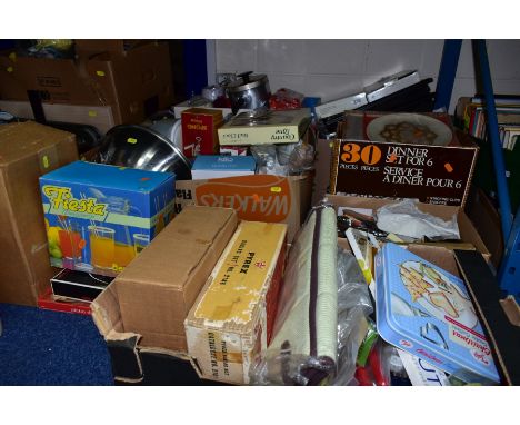 NINE BOXES AND LOOSE KITCHENWARES (LARGE QUANTITY), modern and vintage items, many in original packaging includes Pyrex bakin