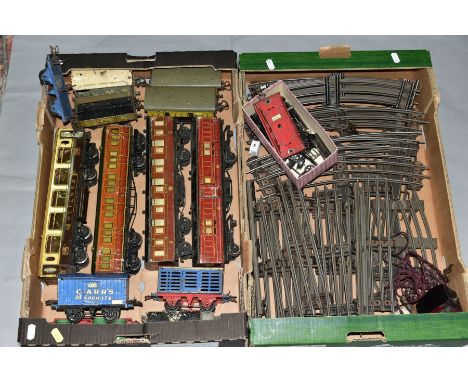 A QUANTITY OF BOXED AND UNBOXED 0 GAUGE MODEL RAILWAY ROLLING STOCK AND TRACK, to include Hornby No 1 Private Owner Van Carr'