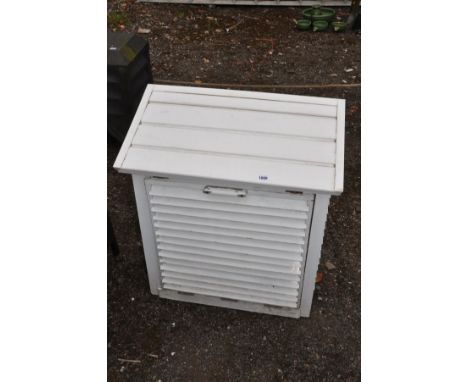A VINTAGE WOODEN SLATTED WEATHER STATION with UPVC roof, louvred wooden front and sides enclosing a Mercury Thermometer and b