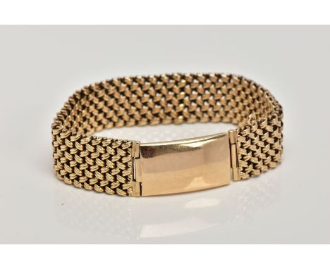 A HEAVY 9CT GOLD WHEAT CHAIN BRACELET, approximate width 15.8mm, fitted with a pull release fold over clasp, hallmarked 9ct g