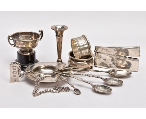 A TRAY OF SILVER ITEMS, to include a small circular dish with a wide flat rim, hallmarked 'William Comyns &amp; Sons Ltd', Lo