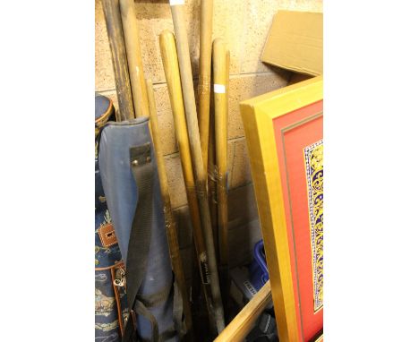 4 bundles of garden tools