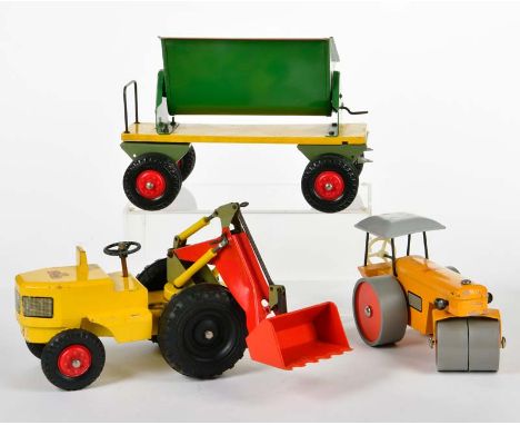 Steiff, Raupe, Bagger u.a., W.-Germany, Kst + Holz, LM, Z 2