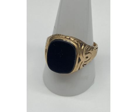 Antique Gent's 9ct gold signet ring. [Weighs 6.89 grams] [Ring size V] 