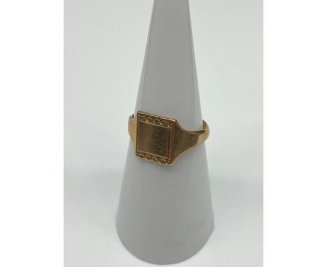 An Antique Birmingham 9ct gold signet ring. [Weighs 1.88 grams] [Ring size L] 