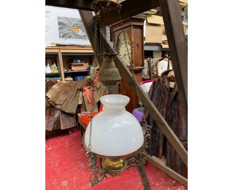 A Victorian rise and fall paraffin lamp. 