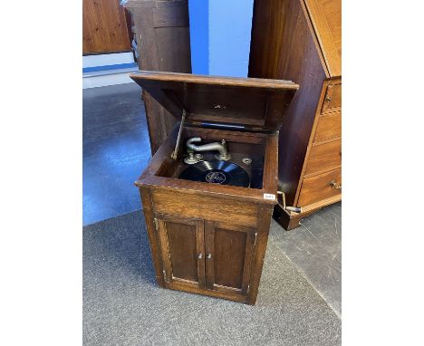 Oak cased wind up gramophone