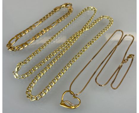 Konvolut von 3 Ketten 333 Gelbgold.Gesamtgewicht circa 26,94 Gramm. Bestehend aus: 1x Panzerkette (Länge circa 54 cm), 1x Arm