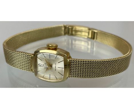 Damenarmbanduhr "Emka" 585 Gelbgold (Schweiz). Incabloc.Gewicht circa 19,84 Gramm. Zifferblatt ca. 12 mm x 11 mm. Handaufzug.