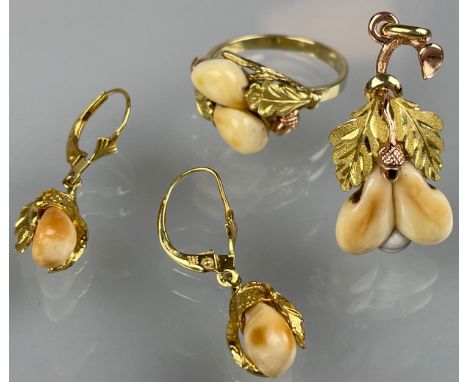 Grandel- Schmuckset 585 Gelbgold / Roségold.Gesamtgewicht circa 13,14 Gramm. Bestehend aus: 1x Ring (Ringgröße: 58), 1x Paar 