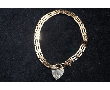 9 carat gold gate bracelet (9g)